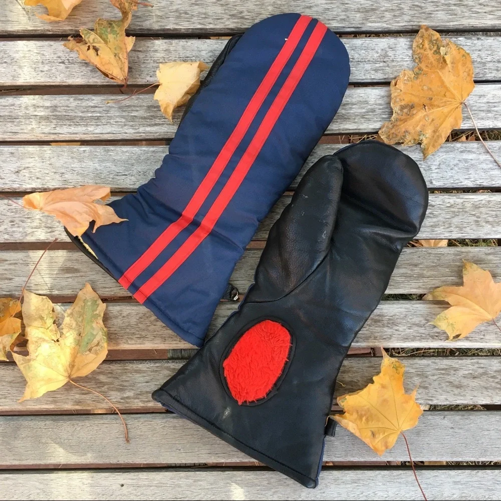 Vintage Red & Blue Mittens Ladies Large